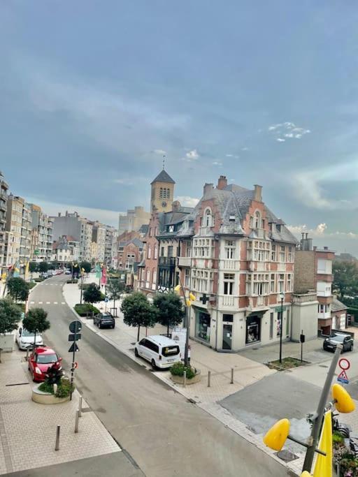 Appartement Centrum Van De Panne Bagian luar foto